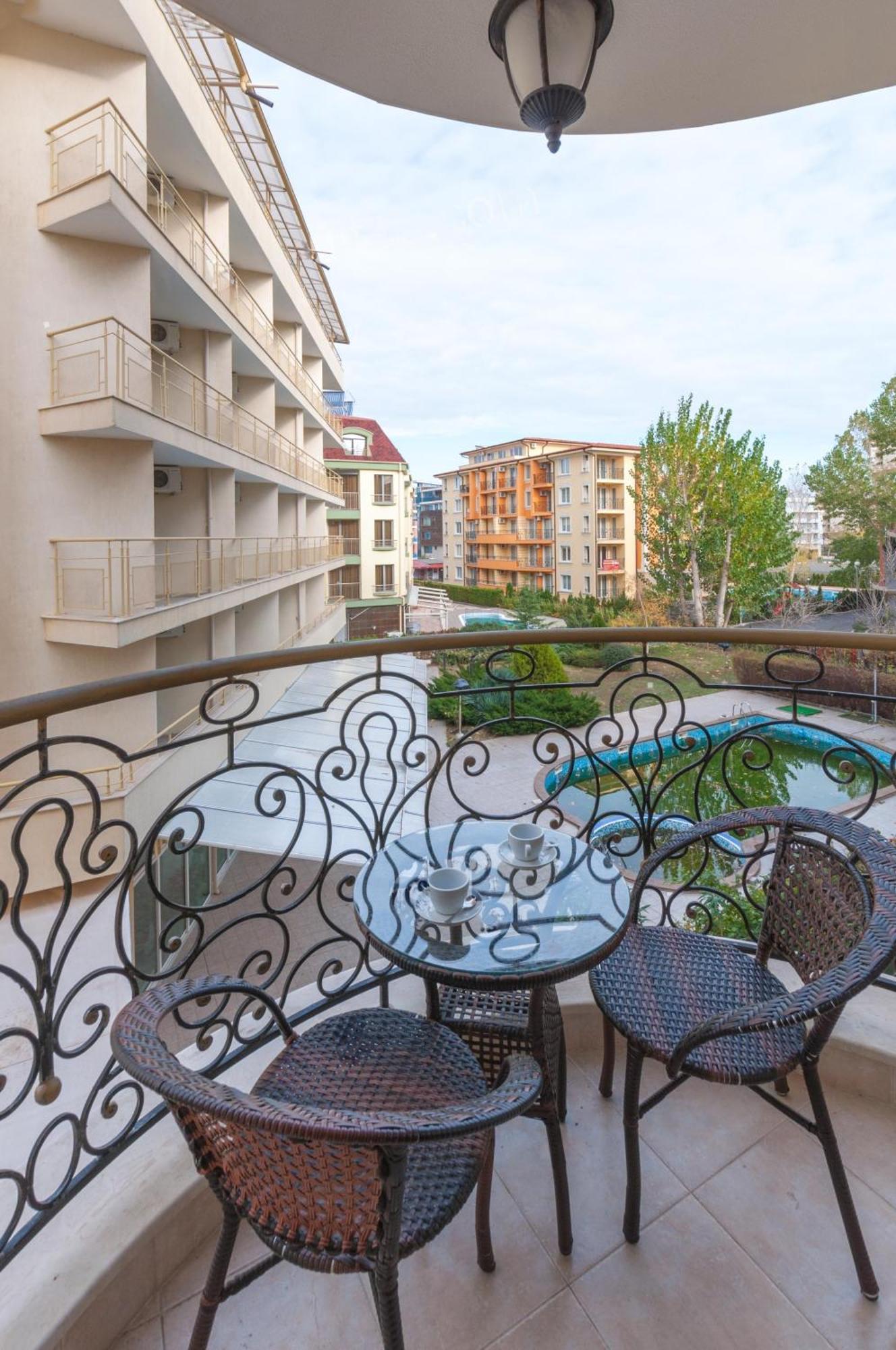 Monte Carlo Aparthotel Sunny Beach Exterior photo